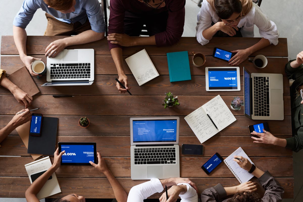 Best Remote Development Practices 2026: AI-Assisted R&D via macOS Cloud